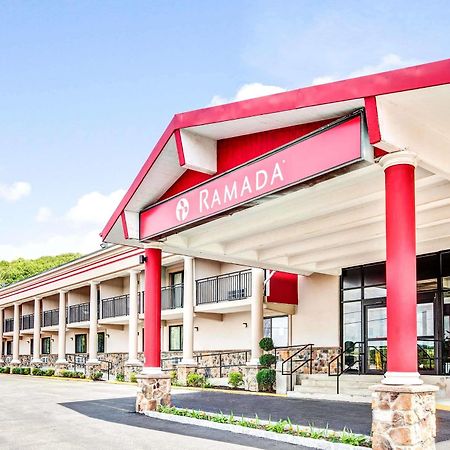 Ramada By Wyndham Rockaway Hotel Екстериор снимка