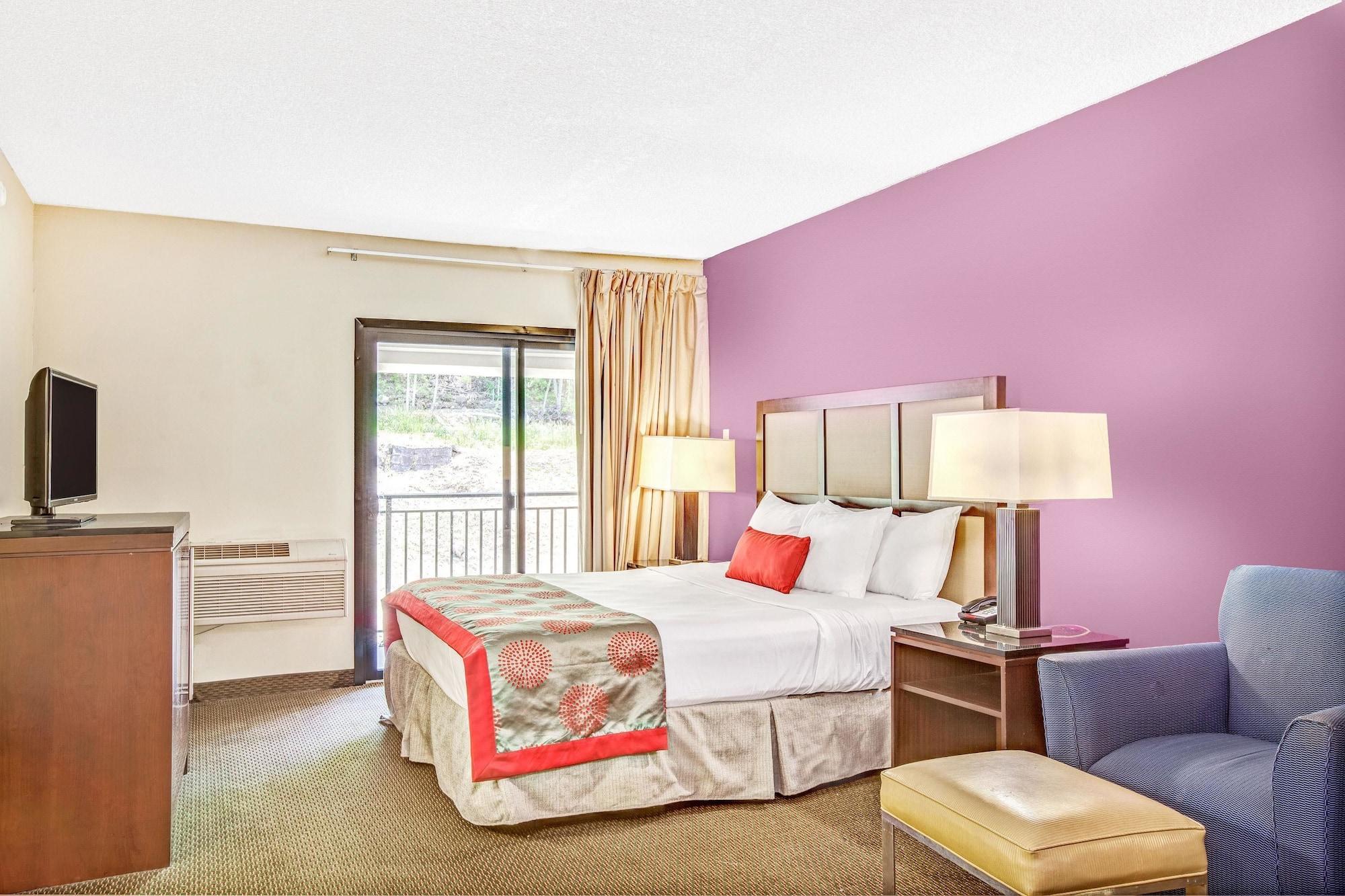 Ramada By Wyndham Rockaway Hotel Екстериор снимка