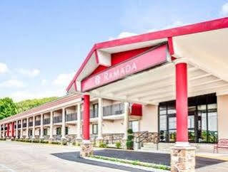Ramada By Wyndham Rockaway Hotel Екстериор снимка